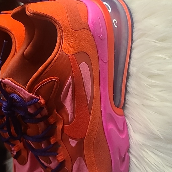 Nike Pink and Orange Sneakers Lightweight Performance - Picture 5 of 16